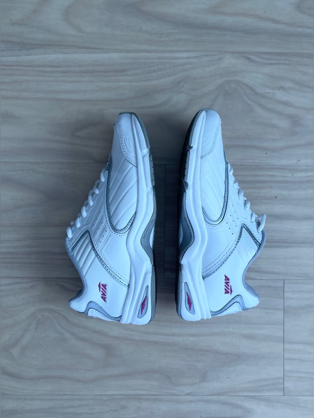 Avia White Running Lace-Up Sneakers Shoes Women's White